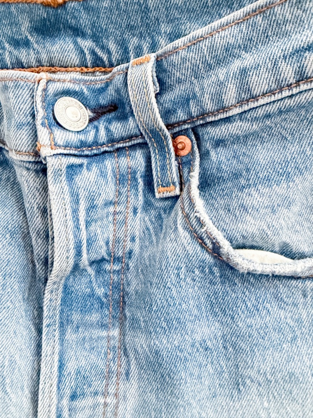 Levi’s 501 Straight Leg Jeans Light Wash Raw Hem Vintage Style Size 25 - Picture 2 of 10